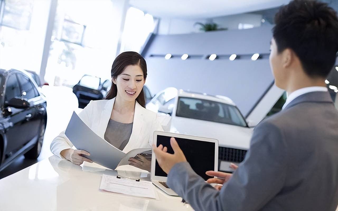 買(mǎi)車(chē)時(shí),這4句話(huà)從4s店銷(xiāo)售嘴里冒出,無(wú)需猶豫,轉(zhuǎn)頭離開(kāi)